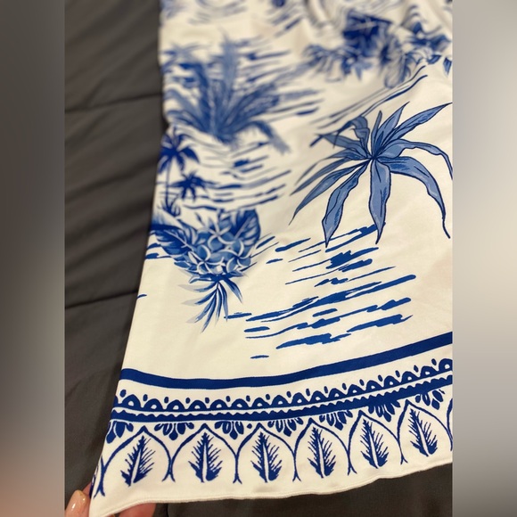 Dior Girl ⭐️ vacation Maxi dress! Shein size small 🌴🍹 - Picture 6 of 14